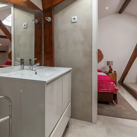 Rum i privatbostad Up Tree Nature Aveiro
